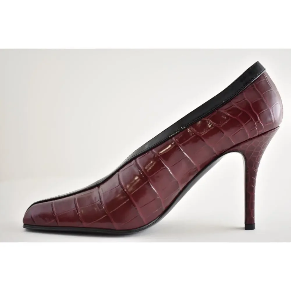 Chanel 26S Blazy Black Burgundy Red Crocodile Croc Embossed CC Heel Pump 39.5